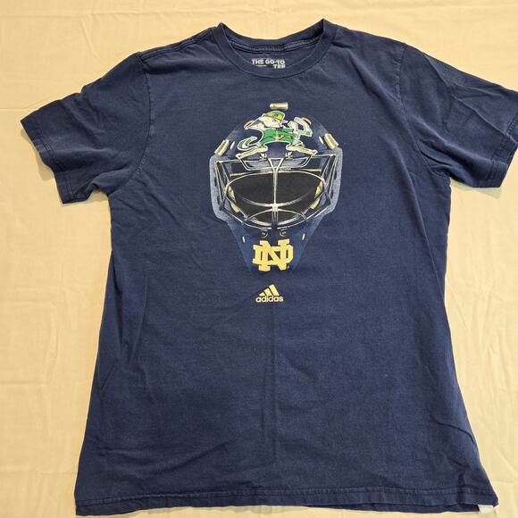 Notre Dame Fighting Irish Adidas Hockey T-shirt Crew Neck Rare Unisex Size M - Picture 1 of 8